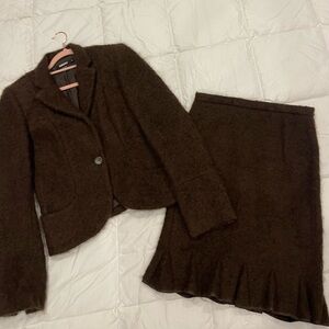 DKNY boucle suit